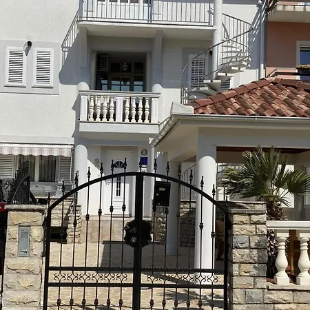 Belafuza In Apartman *
